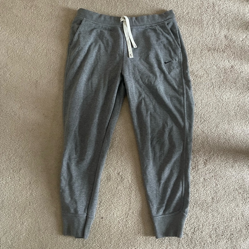 NIKE SWEATPANTS